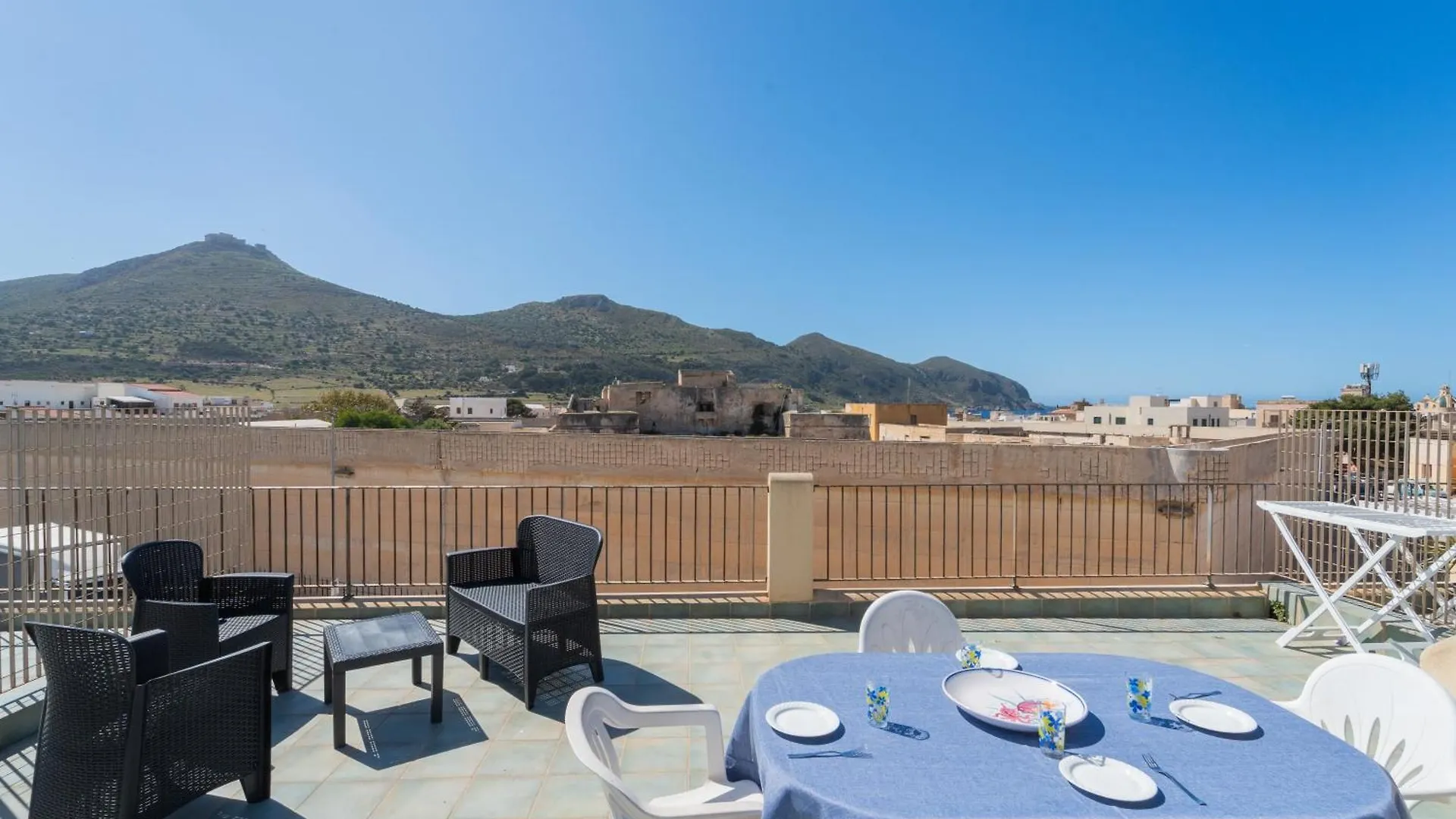 Vista Mare E Castello Favignana Villa Holiday home